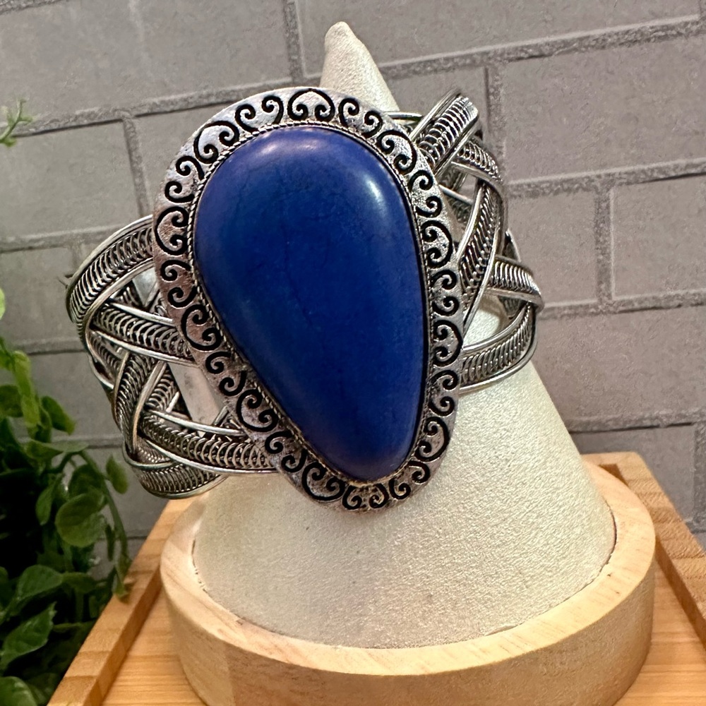 Blue dyed Howlite cabochon cuff bracelet